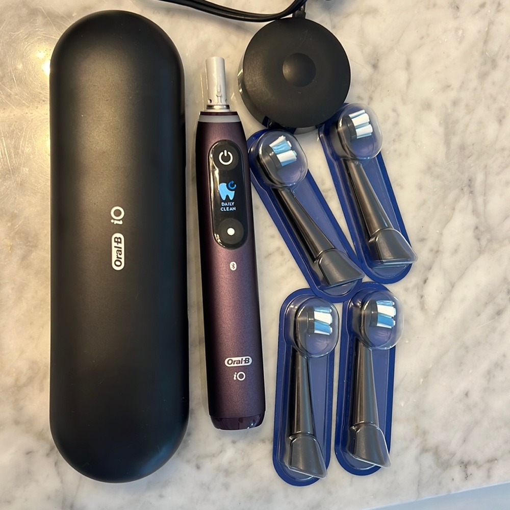 Oral B iO electric toothbrush